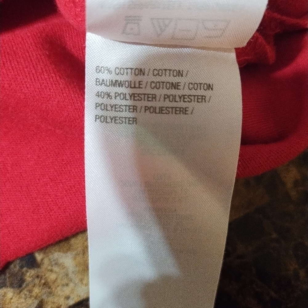 Red Quacker Factory top - Picture 2 of 6